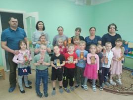 Творческий мастер-класс по росписи прялочки-подставки для телефона. Творческий мастер-класс по росписи прялочки-подставки для телефона.